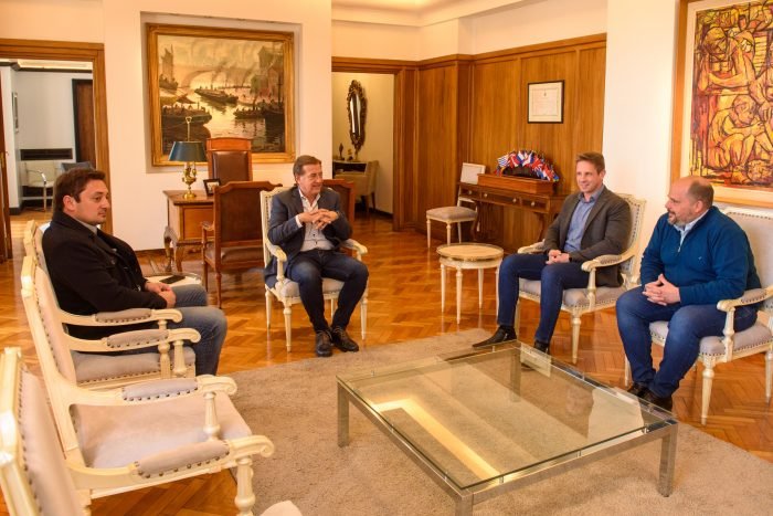 Reunión de la Cámara con el Gobernador por los fondos de Portezuelo